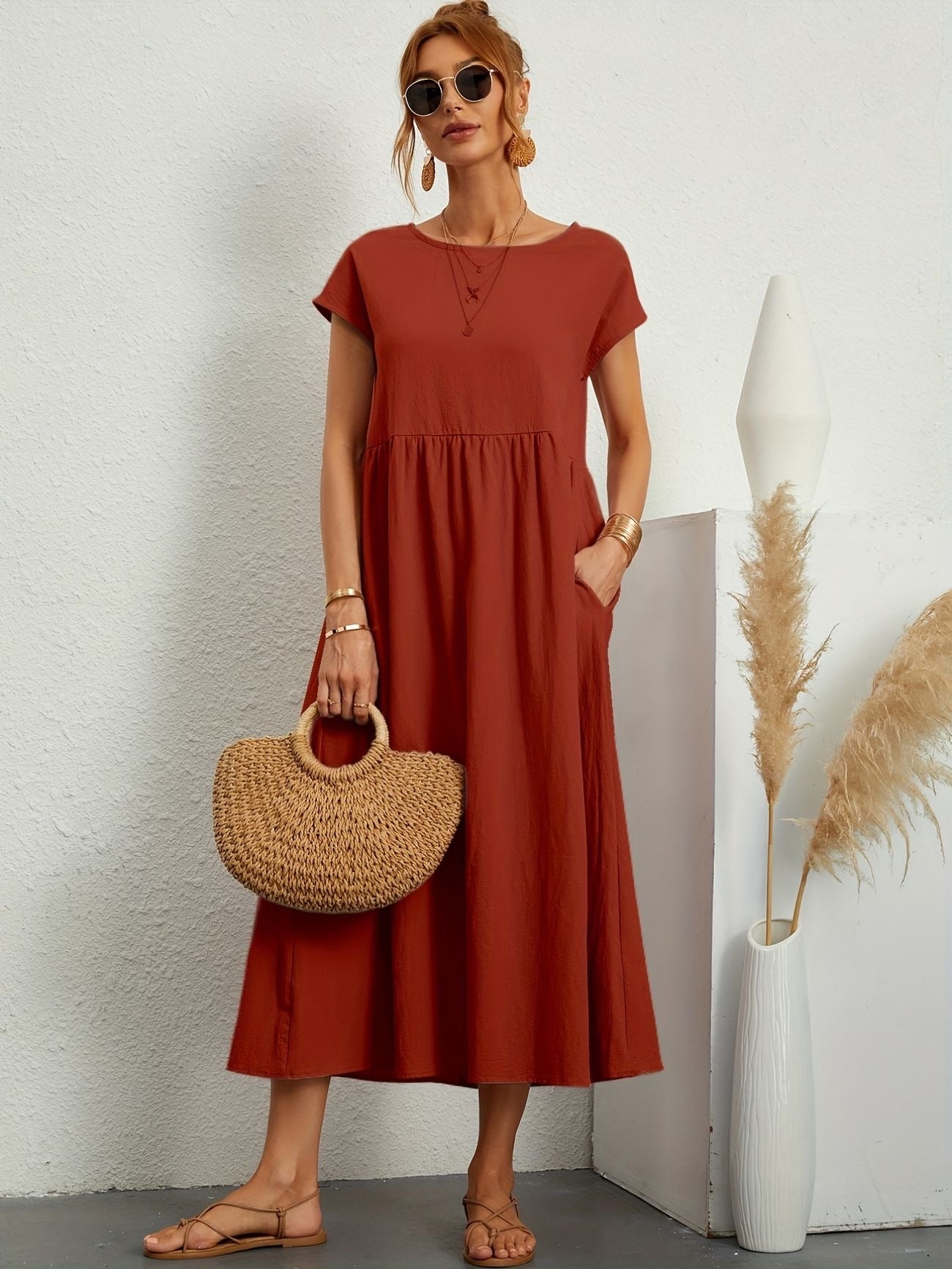 Women's short-sleeve dress with V-neckline