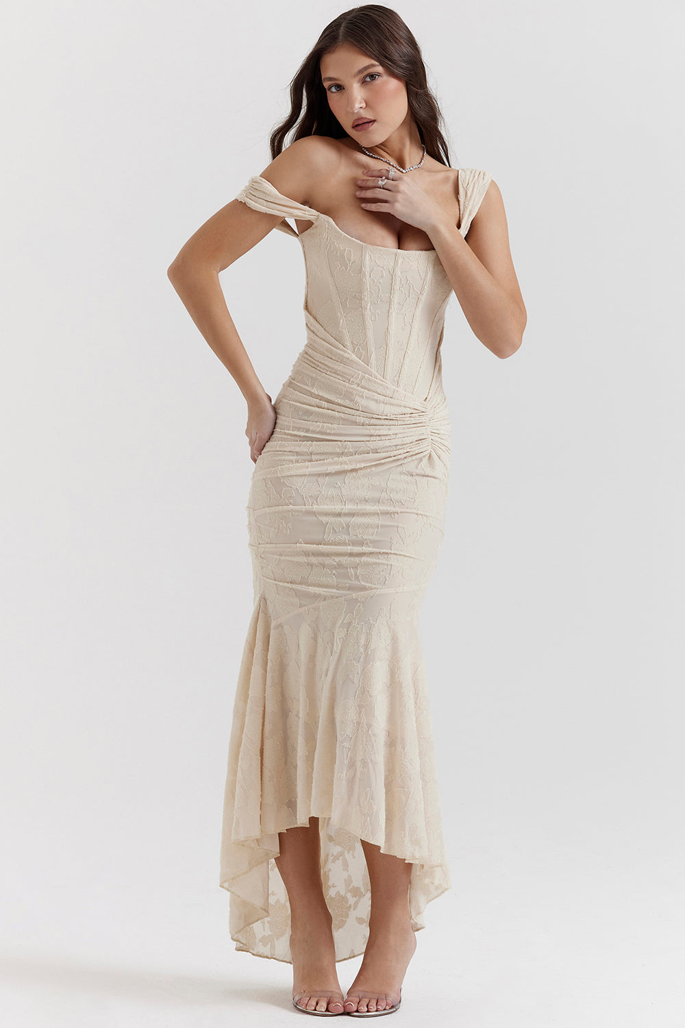 Women's bodycon dress with lace detail and ruched skirt