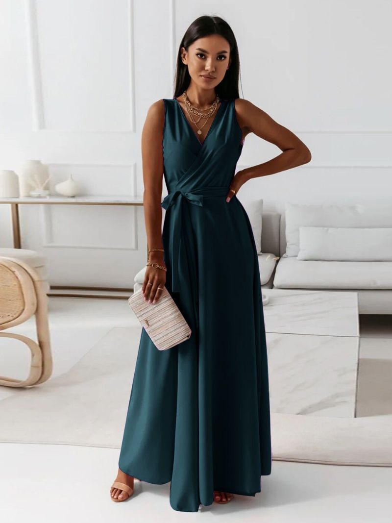 Women's cocktail dress with V-neckline