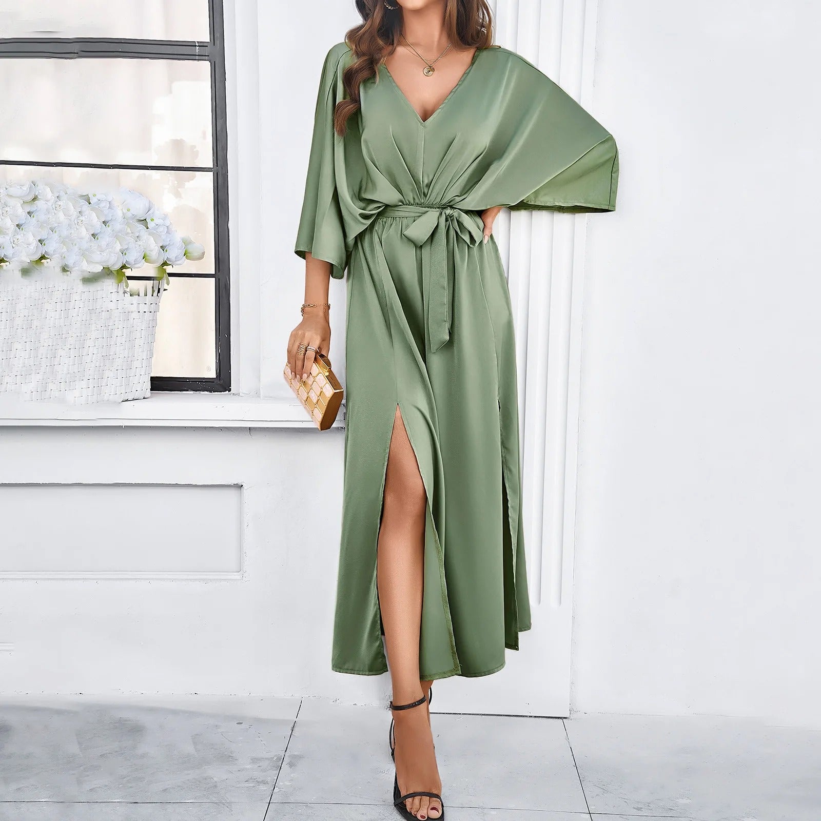 Women's dress with V-neckline and defined waist