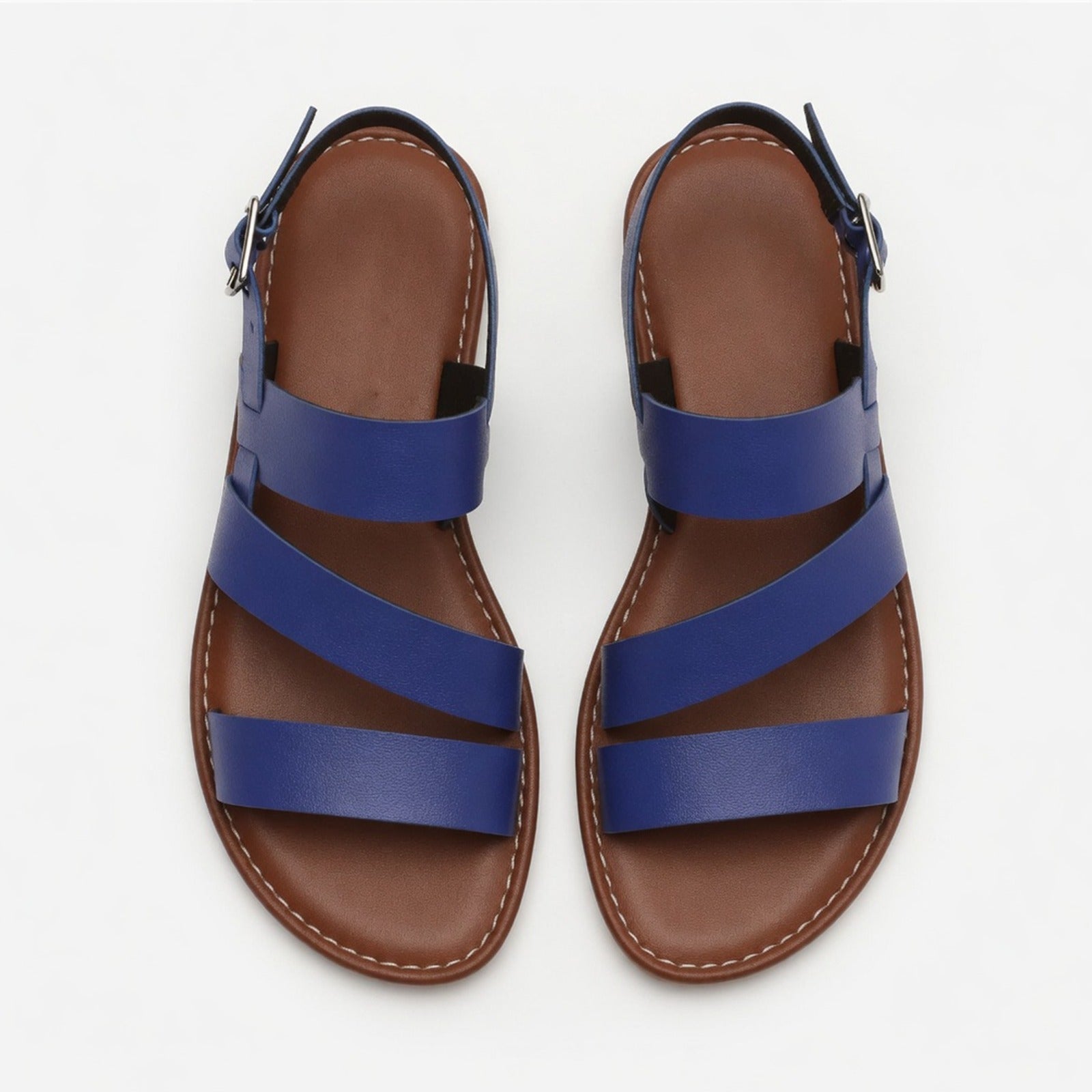 Women's flat sandals with straps and open toe