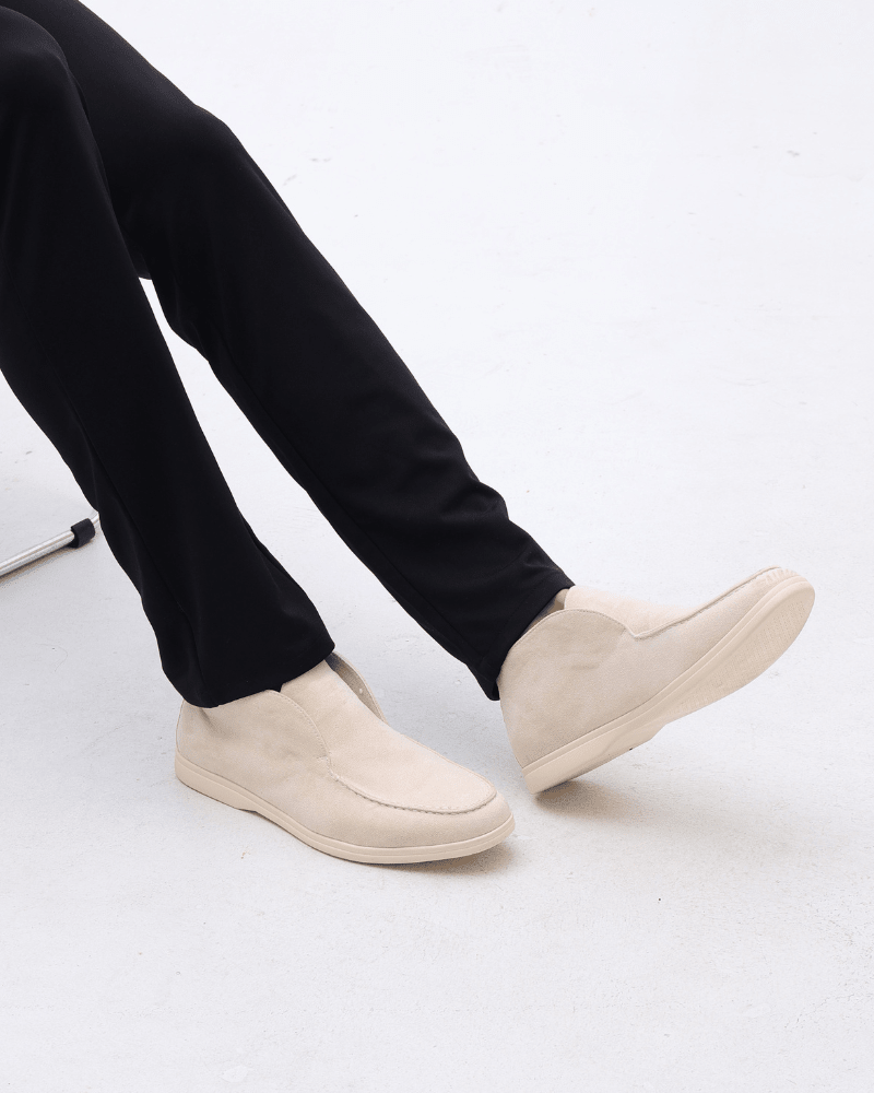 Men's high-heel loafers with slip-on design