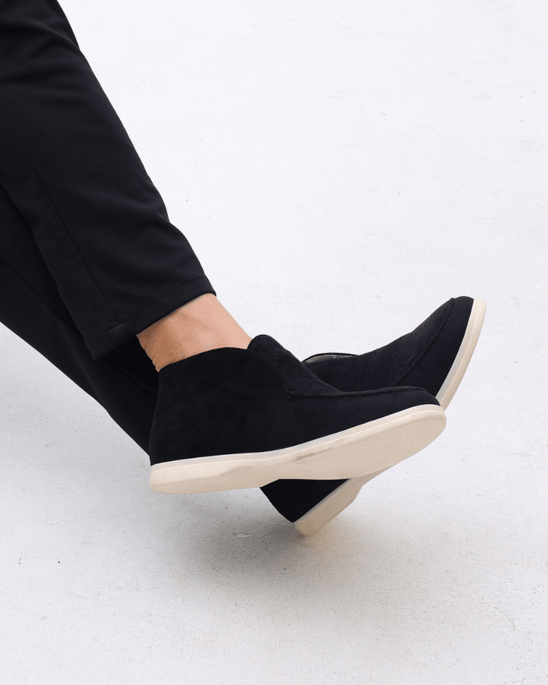 Men's high-heel loafers with slip-on design