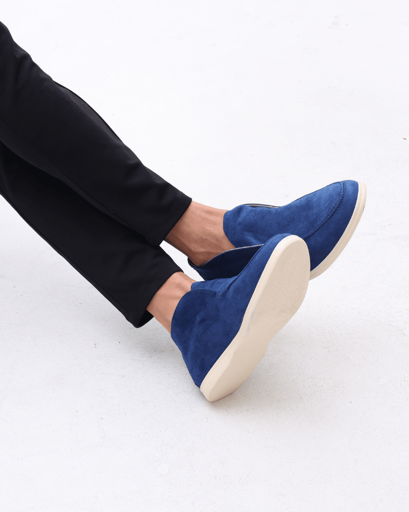 Men's high-heel loafers with slip-on design