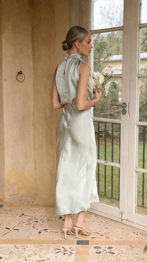 Women's long shimmer dress with fitted bodice