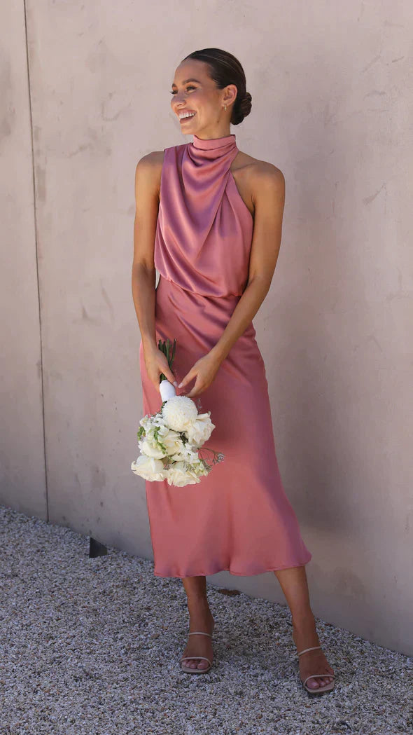 Women's long shimmer dress with fitted bodice