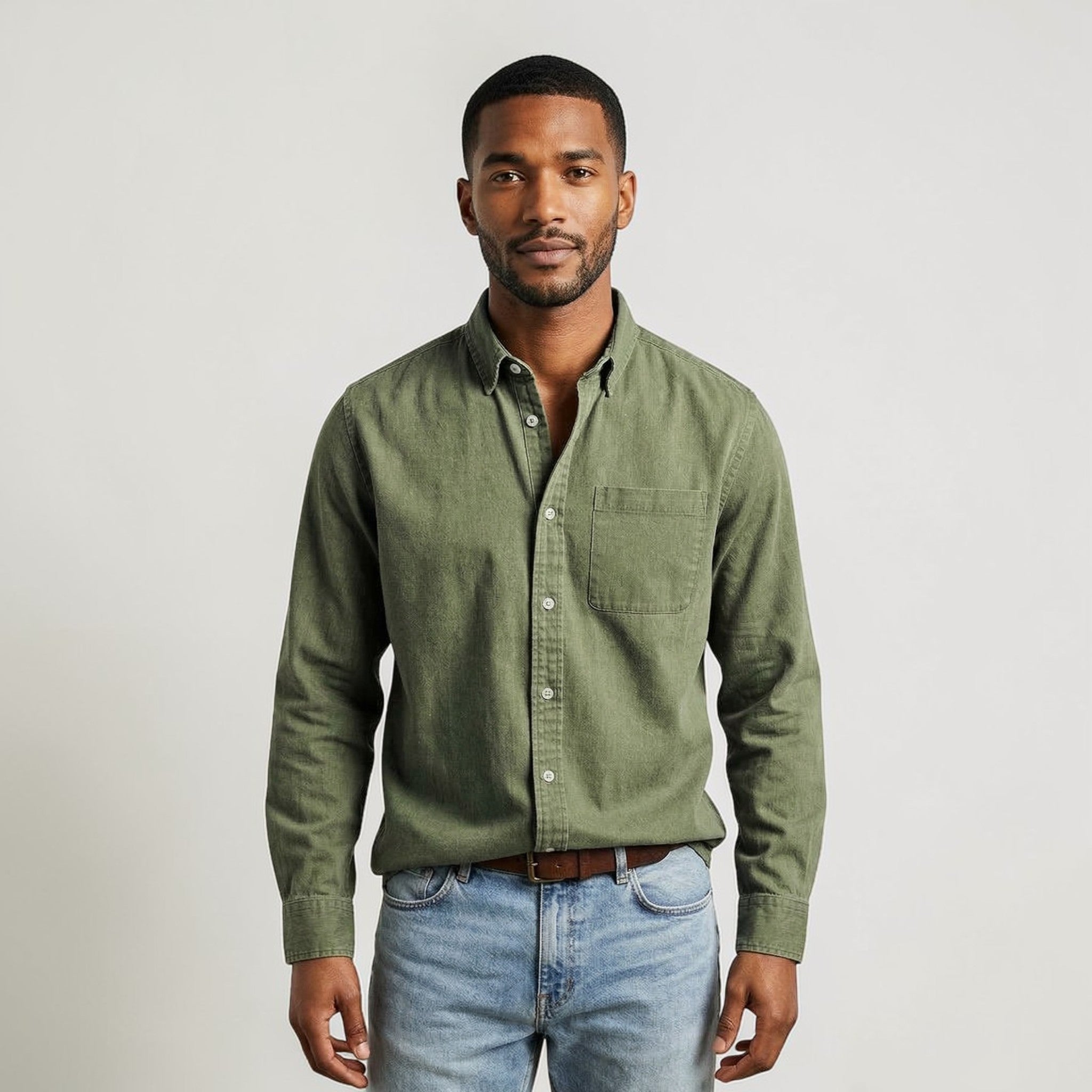 Men's long-sleeve shirt with button placket and collar