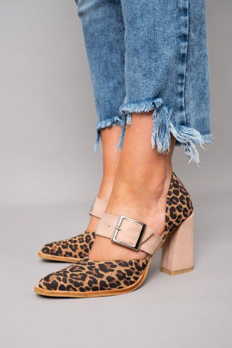 Women's Mary Jane shoes with single buckle strap