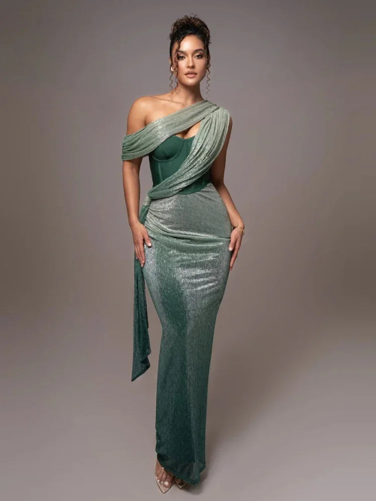 Women's maxi dress with full-length skirt
