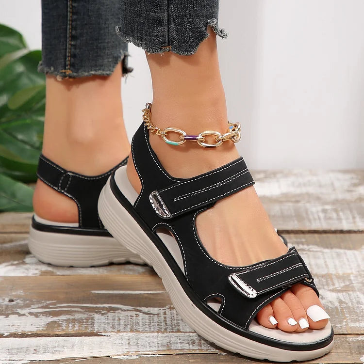Women's platform sandals with Velcro fastening and open toe