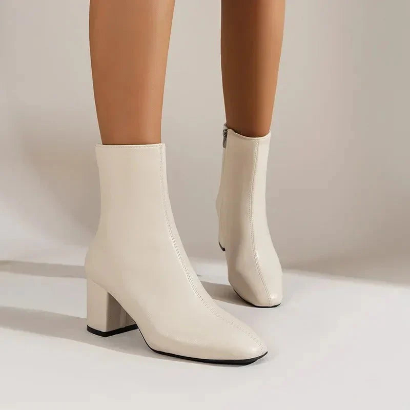 Women's pointed-toe ankle boots with block heel and side zip