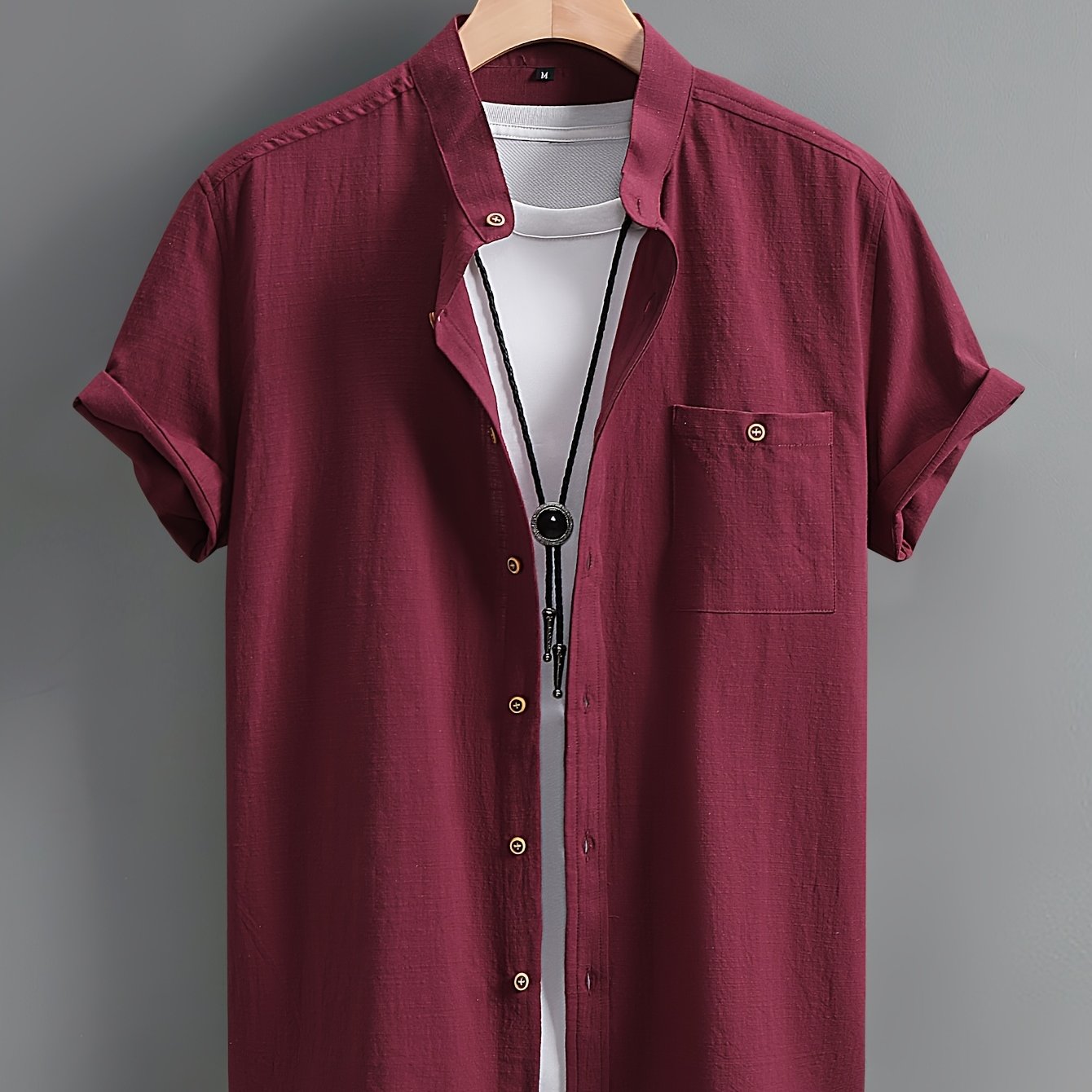 Men's short-sleeve button-up shirt