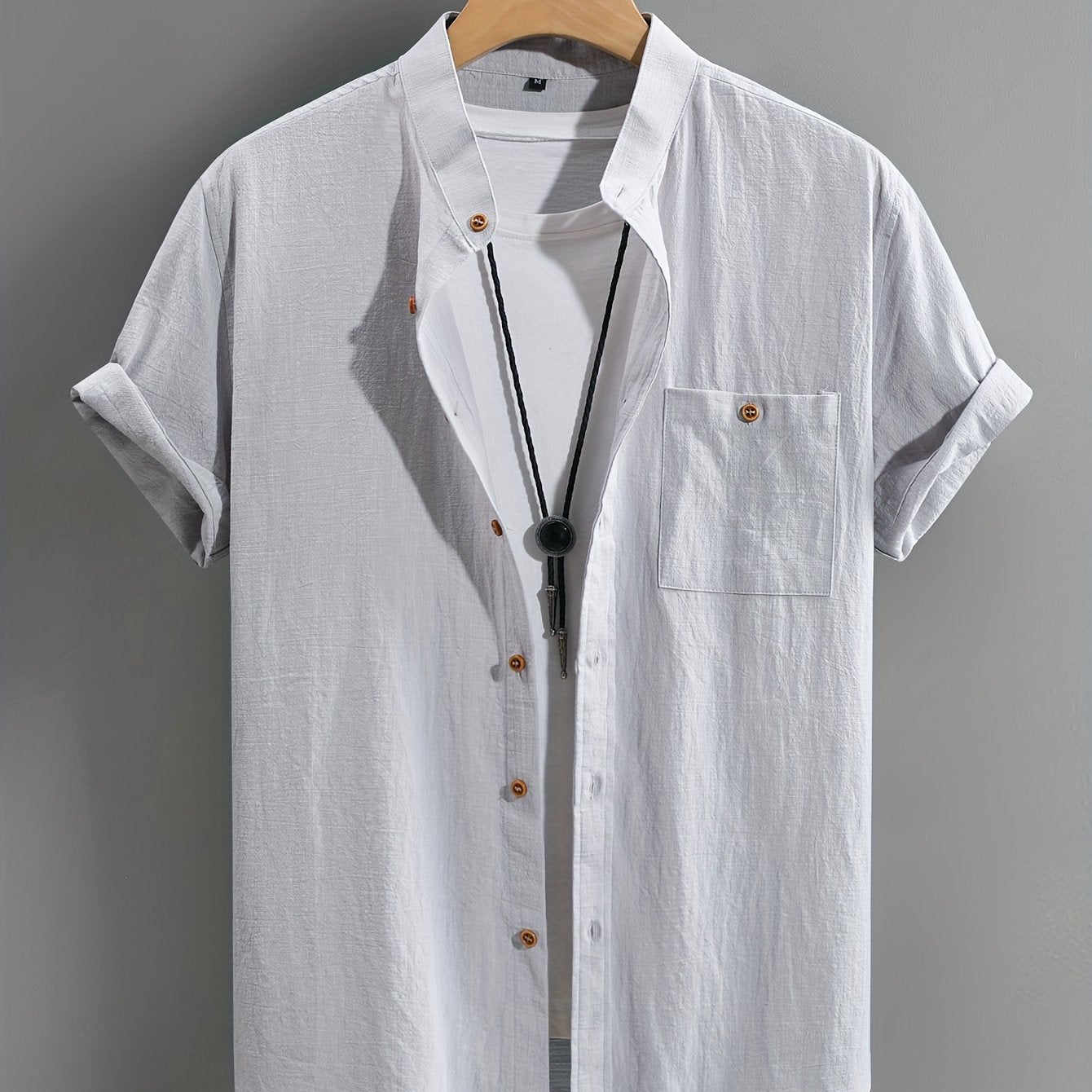 Men's short-sleeve button-up shirt