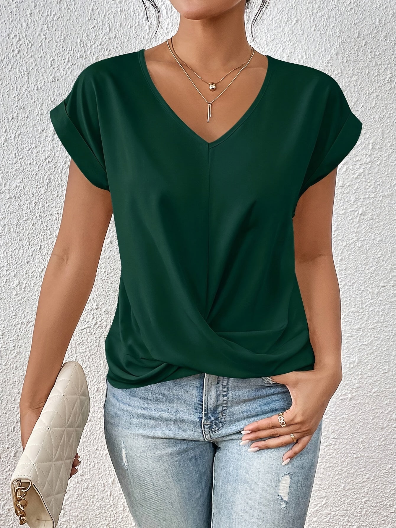 Women's short-sleeve V-neck T-shirt with twisted front