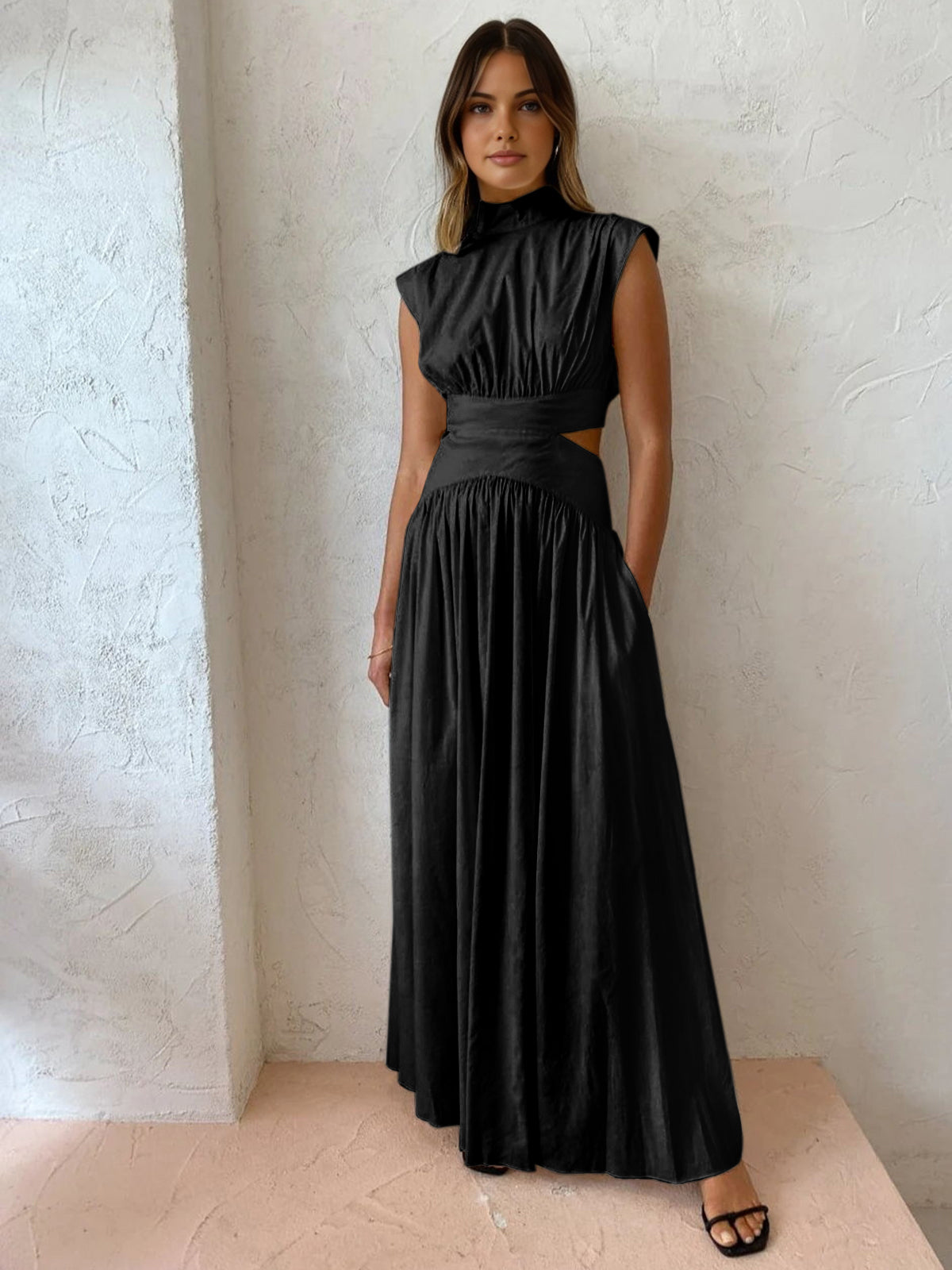 Women's sleeveless mock neck maxi dress