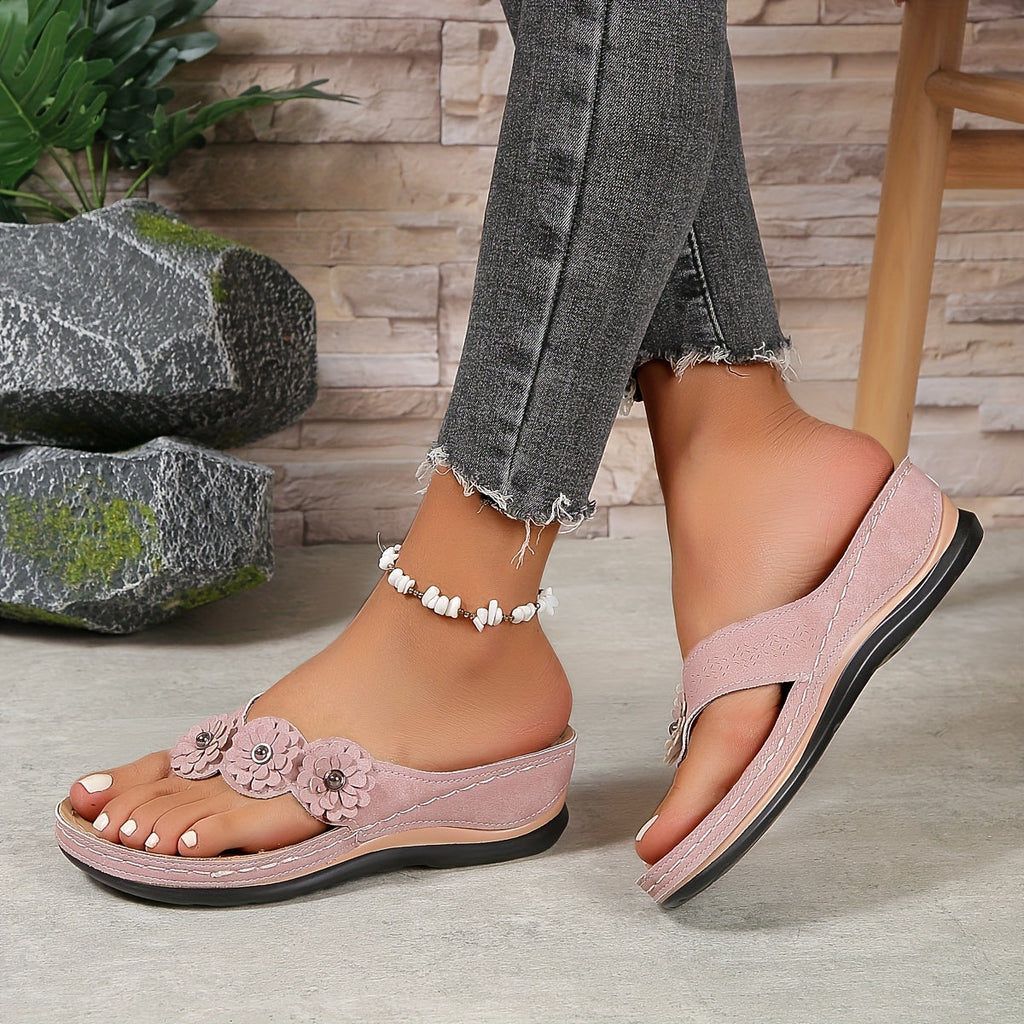 Women's slip-on sandals with contoured insole