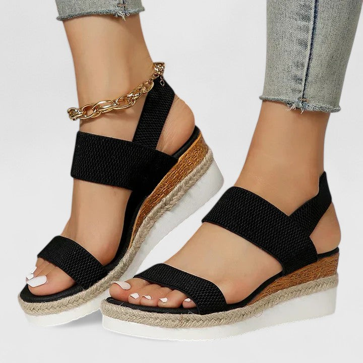 Women's slip-on sandals with cushioned insole and open toe