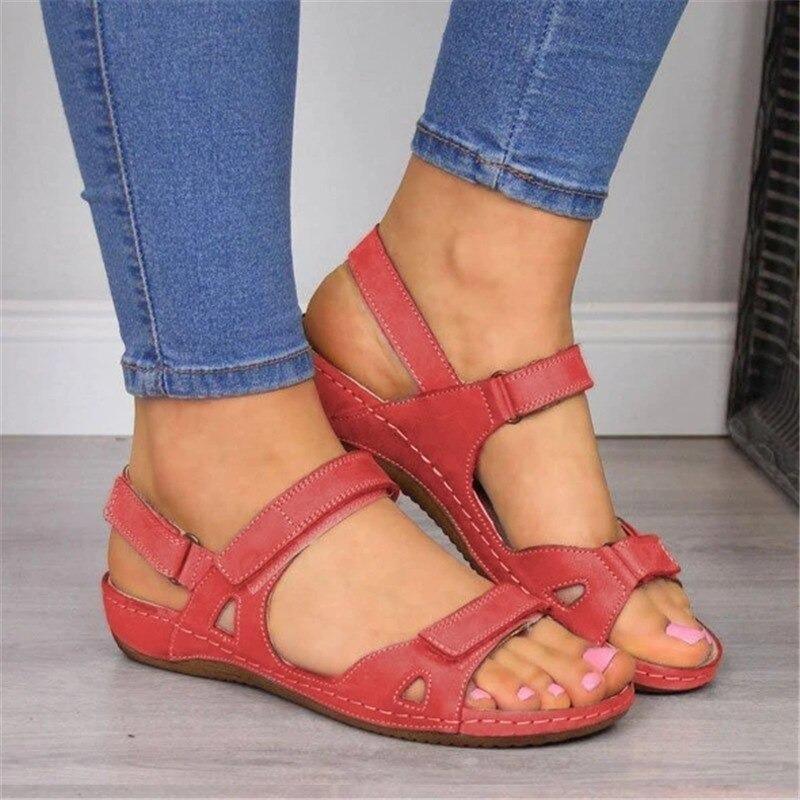Women's slip-on sandals with padded insole