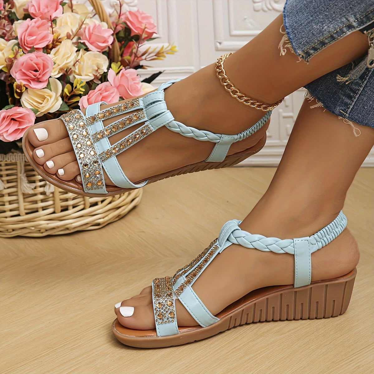 Women's T-strap wedge sandals with open toe