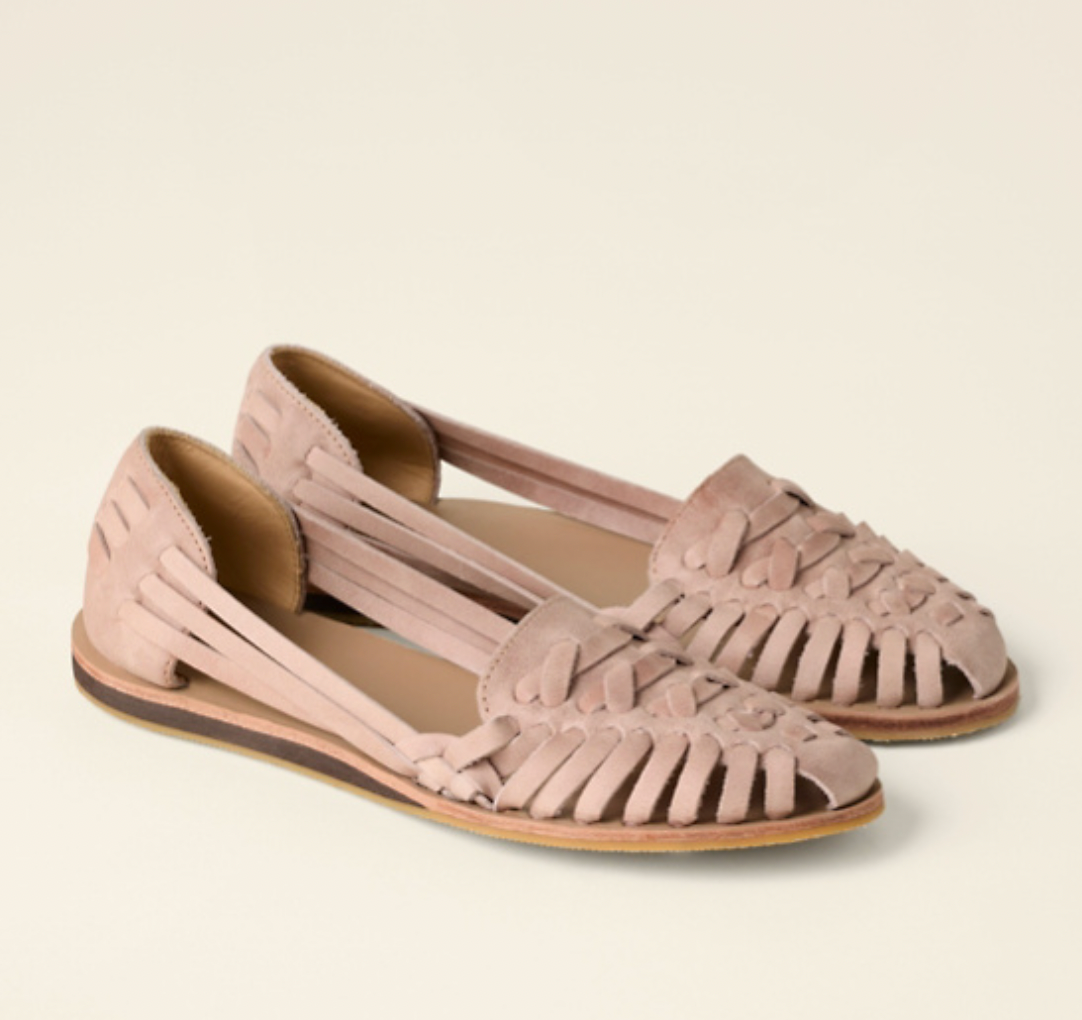 Women's wedge sandals with open toe and strap fastening